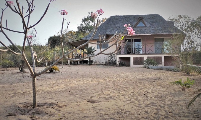 Diebering House | Eco-Lodge by the sea in Casamance