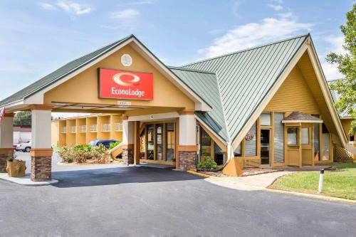 Perry Cabin | Econo Lodge - Perry National Fair Ground Area