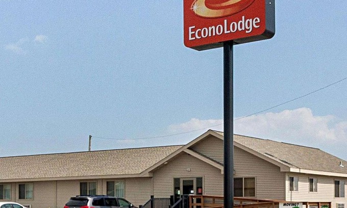 Jamestown Cabin | Econo Lodge