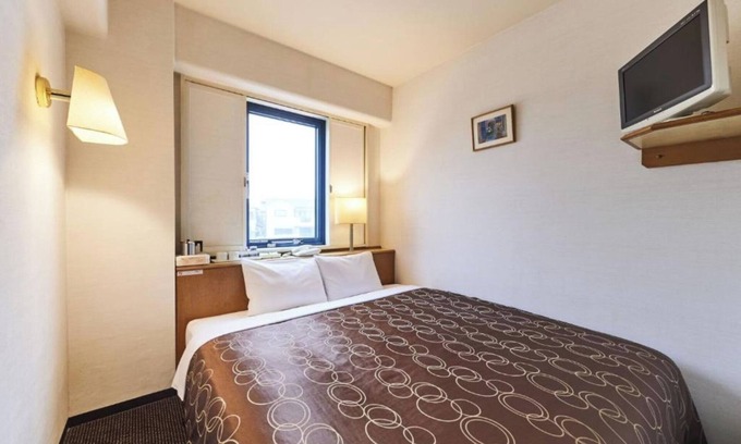 Urayasu Hotel | Economy Double Smoking Welcome drink and VOD vie/Urayasu Chiba