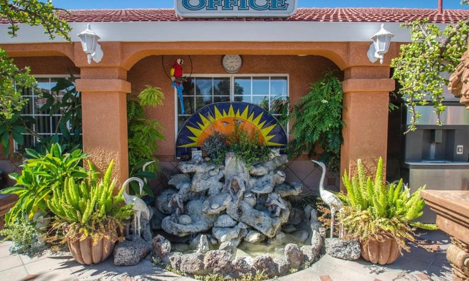 Los Banos Hotel | Economy Inn Los Banos