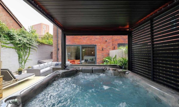 Salford House | Eden at The Heim Residences