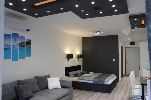 Belatelep Apartment | Edison Villa 106