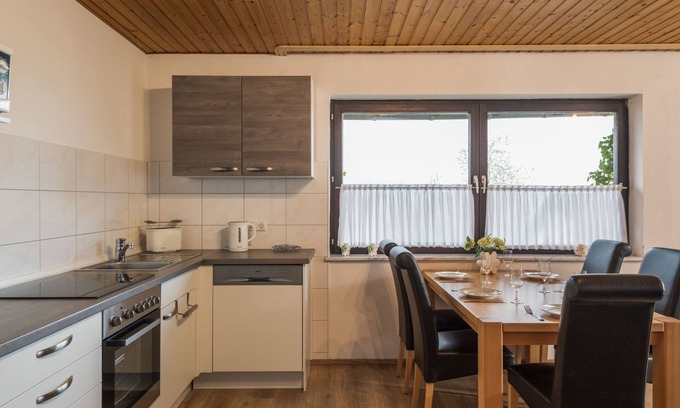 Immerath Apartment | Eifelnatur (Haus 2) by Interhome