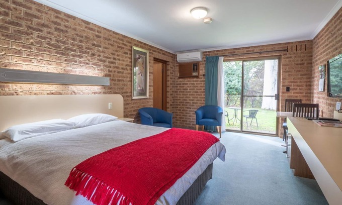 Eildon Hotel | Eildon Parkview Motor Inn. Room 1