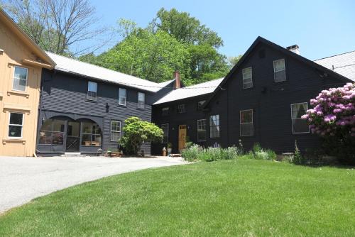 Old Mystic Bed & Breakfast | Eileen of Mystic