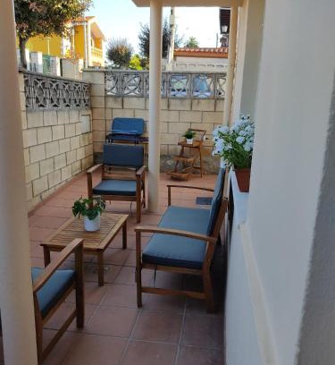 El Astillero House | El Chalet Azul