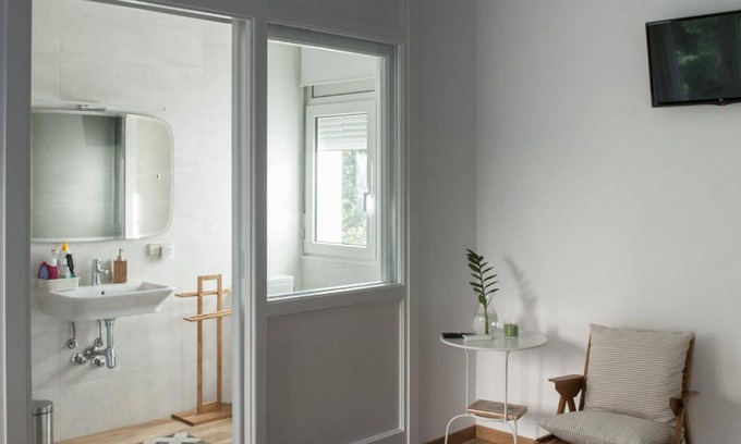 Lleida Bed & Breakfast | El jardí de l'avet