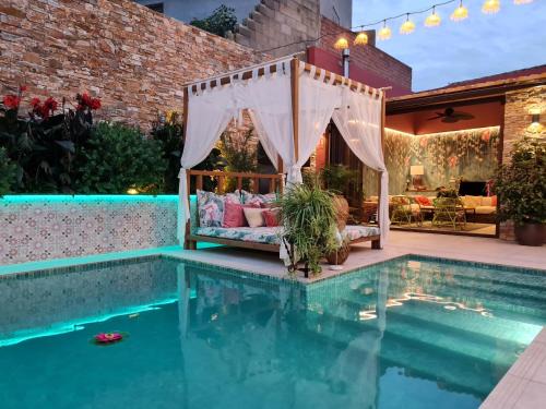 Castejon de Monegros House | El Jardin de Gala
