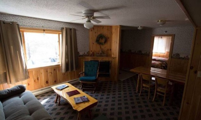 Orr Resort | Elbow Lake Lodge: Woodside Suite 2BD/1BA Full Kitchen, living & dining rooms