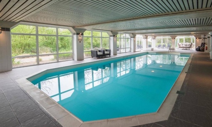 Ellecom Hotel | Elegance & Comfort in a Historic Room with Indoor Swimming Pool Access