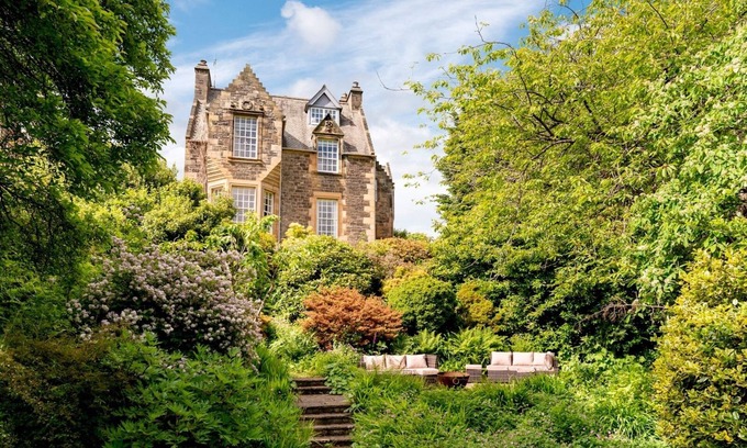 Grange House | Elegant 17th Century Villa - Pass the Keys