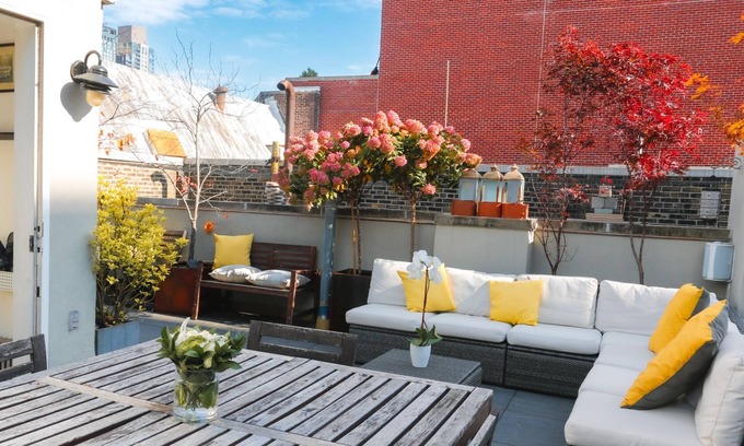 Chelsea Condo | Elegant 2-Bed 2-Bath Triplex With Private Roof Terrace and Empire State Views