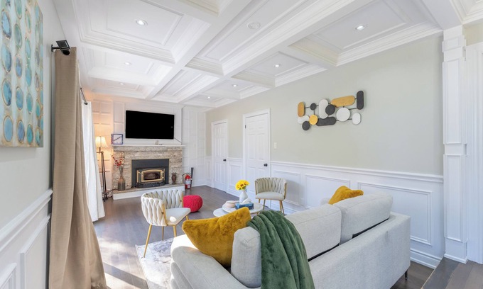 Milton House | Elegant 4BR House ~ Comfort ~ Spacious ~ Milton