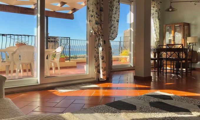 Su Forti Apartment | Elegant, centrally located penthouse with fantastic sea views close to the beach