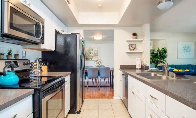 Tempe House | Elegant Desert Oasis near ASU & Downtown Tempe