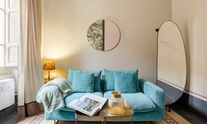 Iglesias Apartment | Elegant guesthouse in the historic center