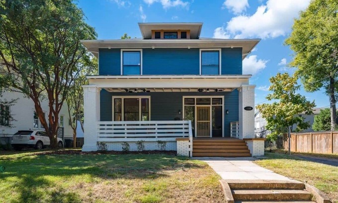 Five Points South House | Elegant Historic 4 BR Home Near Downtown