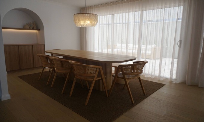 Southport House | Elegant home near Surfers Paradise Beach.