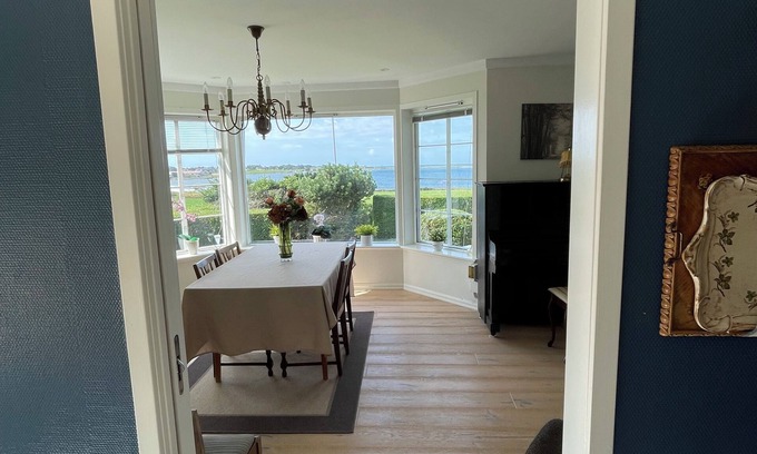 Randaberg House | Elegant house close to the beach