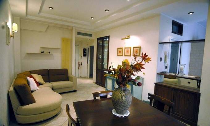 Zona XIX Casal Morena Apartment | Elegant lodging with garden,A/C,high speed Wi-Fi,near Metro Anagnina,Rome suburb