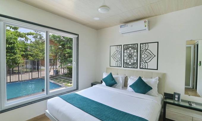 Rajgurunagar Hotel | Elegant Waterfront Resort