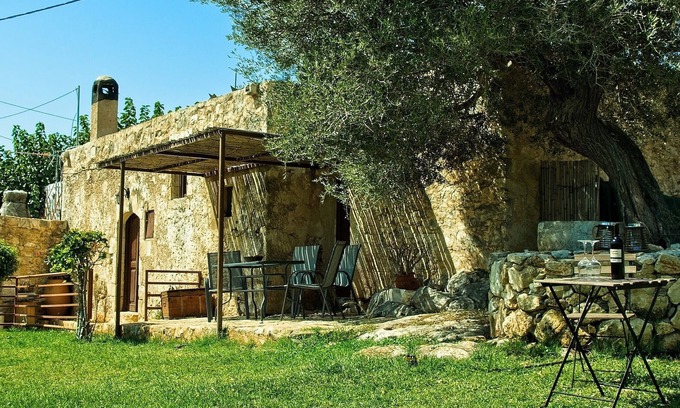 Megala Chorafia House | Elijah traditional house, Aptera