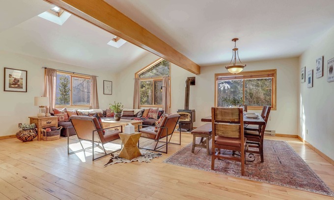 Baldy Mountain House | Elv Haus - .5 acre Breck Escape Htub/Pets/Office