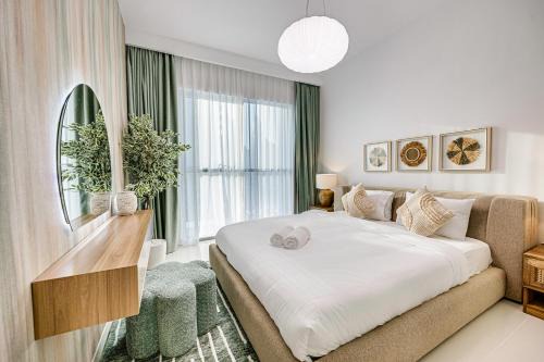 Dubai Marina Apartment | Emaar Beachfront - Beach Isle Tower 2, Dubai Marina