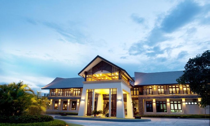 Naypyidaw Hotel | Emerald Palace Hotel