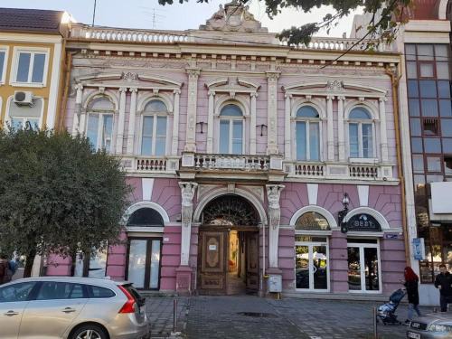 Tirgu Mures Apartment | Emese Central Vintage Apartment