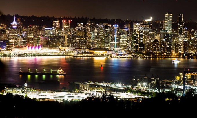 Upper Lonsdale Bed & Breakfast | Emperial Suites