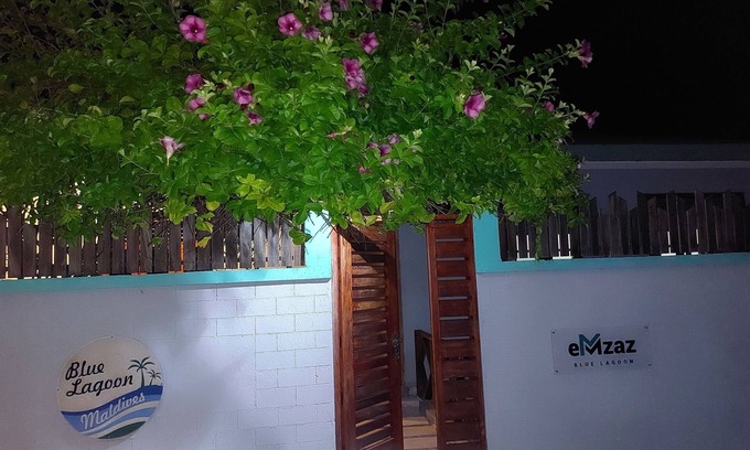 Raa Atoll Hotel | eMzaz Blue Lagoon