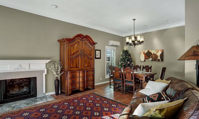Bear Canyon House | Enchanting Southwest Serenity - SO Convenient to Golf, Grocery, and Restaurants!
