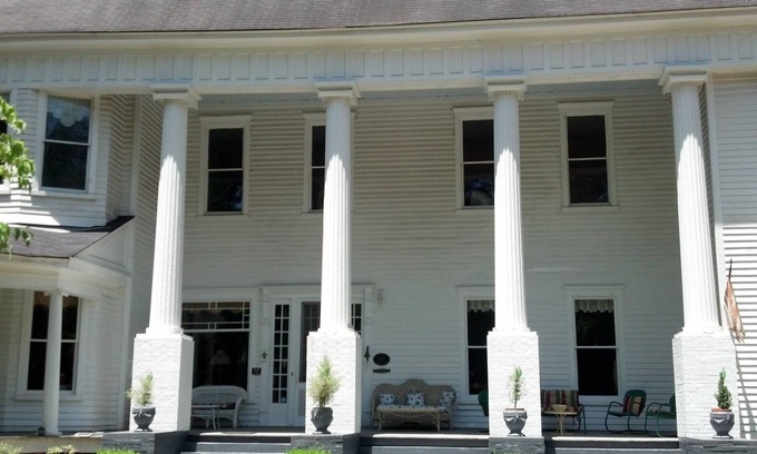 Camilla Bed & Breakfast | End O Day Manor House