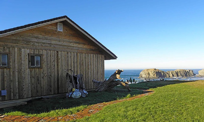 Bandon House | Endless Views: Panoramic ocean view of Face Rock Beach and Elephant Rock