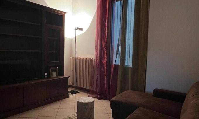 Mantua Apartment | Energetic apartments2 Walking distance to downtown Mantua and convenient to services