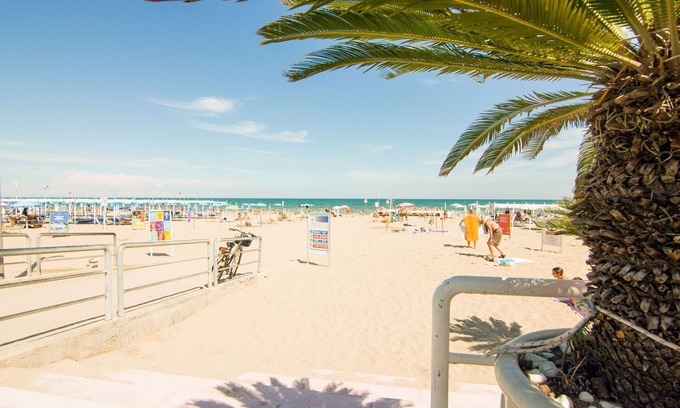 Alba Apartment | Engaging Apartment in Riccione with Balcony