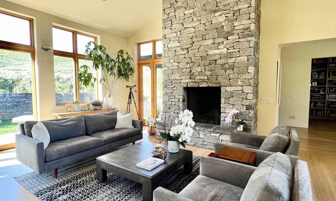 Hailey House | Enjoy 120 acres in Sun Valley with unparalleled views of Baldy and beyond