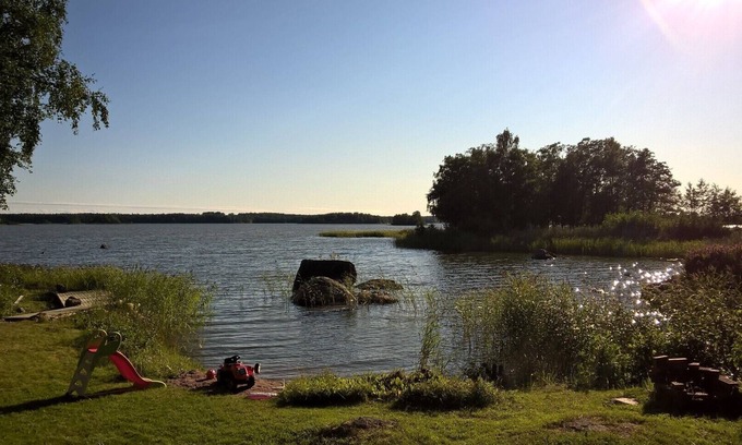 Rauma Cottage | Enjoy clean Nordic nature in this peaceful seaside cottage