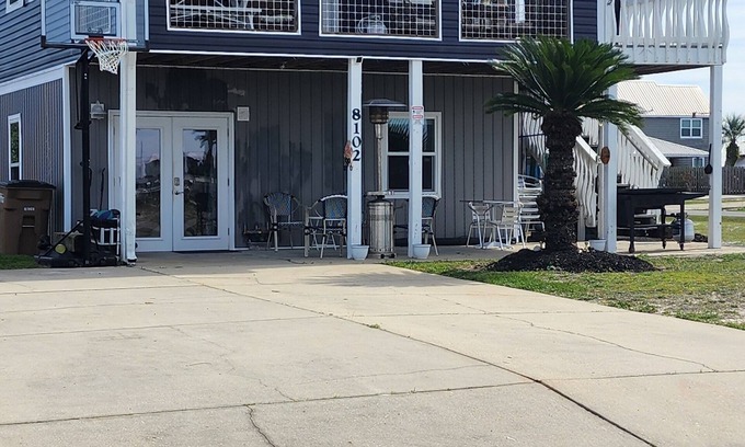 Port St. Joe Apartment | Enjoy the beach WITHOUT spending a FORTUNE!