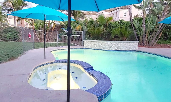 Alessandro Heights House | Enjoy Working Away From Home - Corporate 31+Days