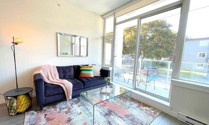 Mount Pleasant Apartment | Entire condo in Mount Pleasant + Parking
