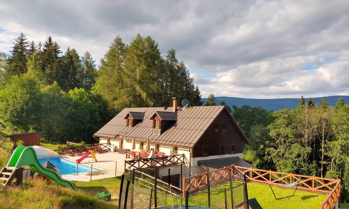 Vrchlabi House | Entire cottage with swimming pool, for up to 20 guests
