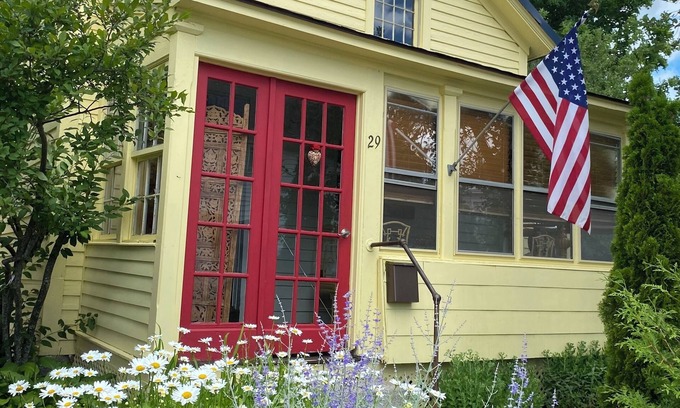 Dalton Cottage | Entire home in Dalton, Massachusetts, United States