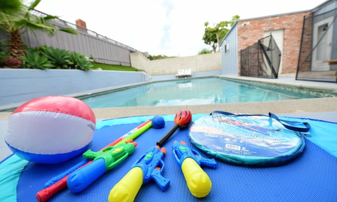 Serra Mesa House | Entire home, Pool, Free Parking, WiFi, Family Neighborhood!