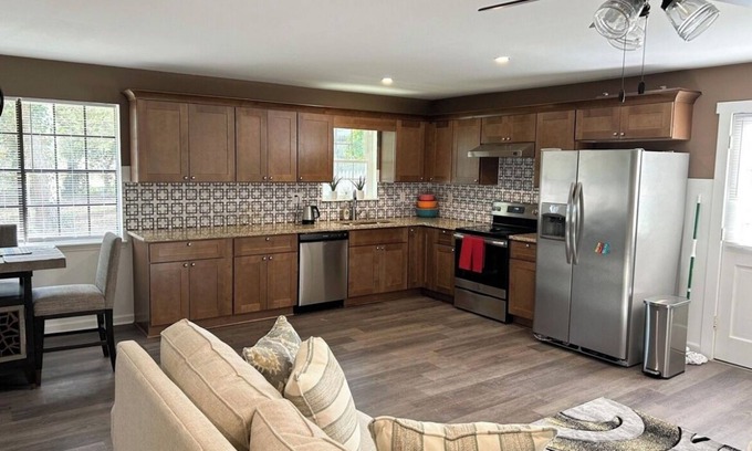 Martinez House | Entire home recently renovated, family friendly, great restaurants and shopping