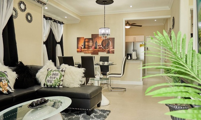 Lucea House | Entire House Cozy Luxury INN Ocean Pointe With Swim Pool,Gym And Free Parking