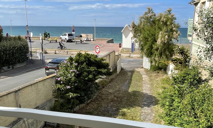 Ouistreham Villa | Entire Seaside House, 160m² – 3 Bedrooms, Sleeps 6
