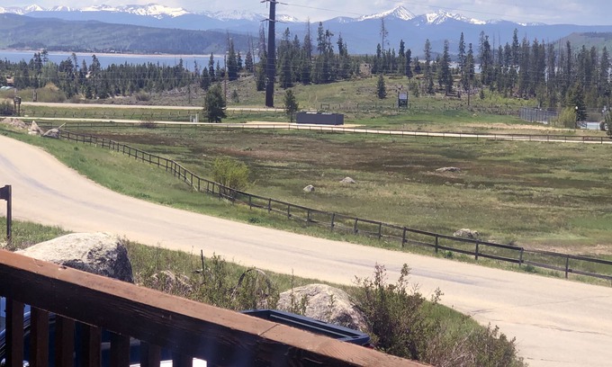 Grand Lake House | Entire Townhome, Lake Views, 2 bd + Bunk room, Grand Lake